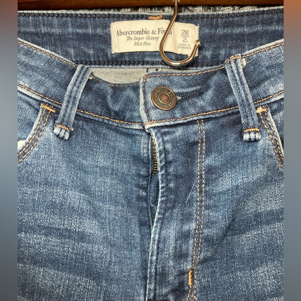 Abercrombie & Fitch Dark Blue Distressed Skinny Jeans - Picture 2 of 10